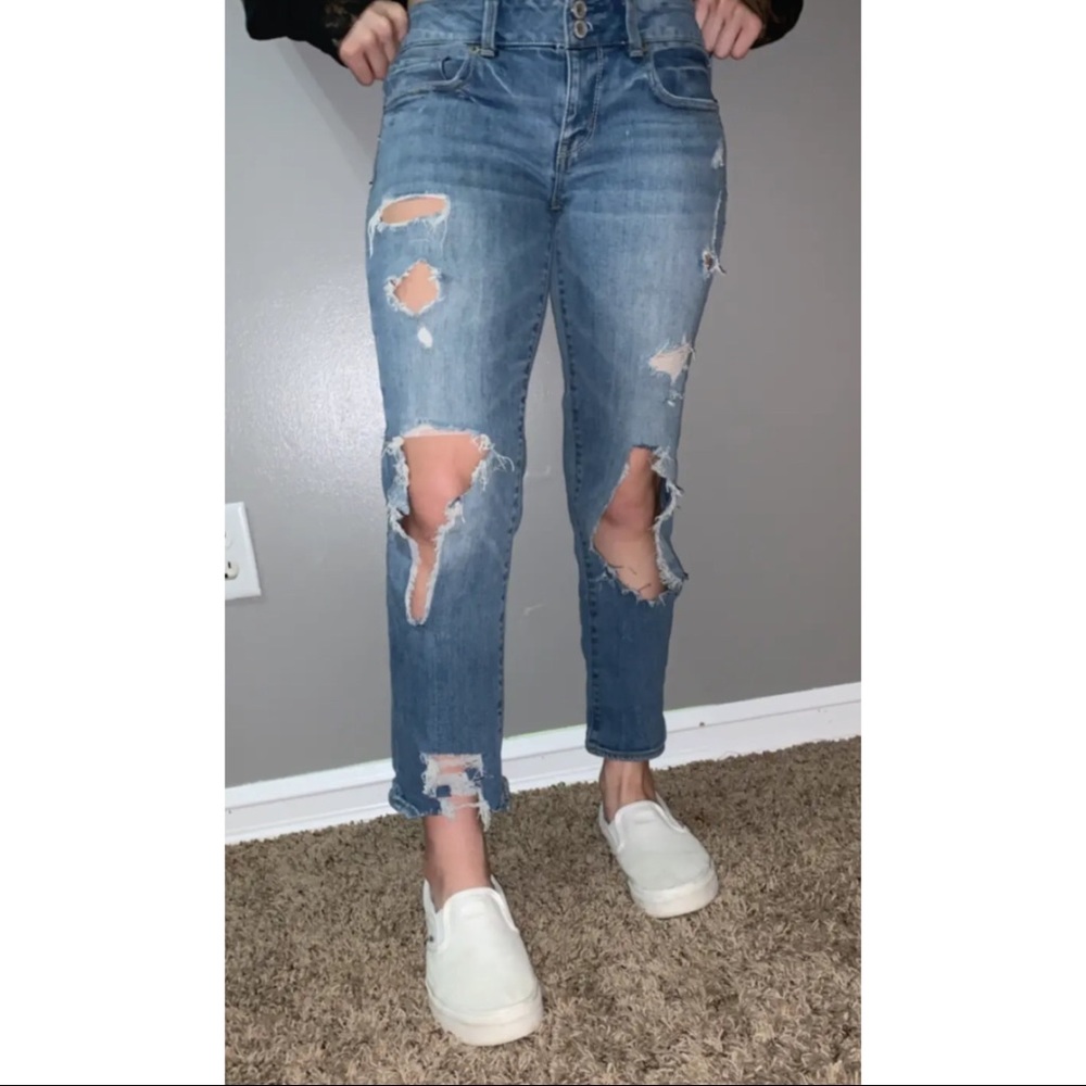 American eagle mom jeans